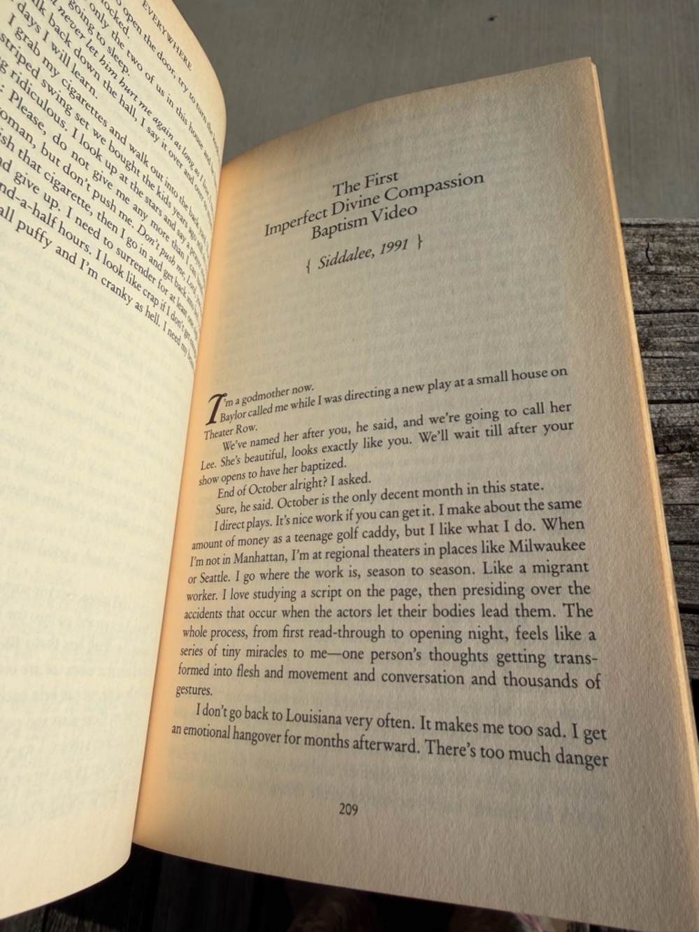 Book Softcover Vintage 1992 Copy of Little Altars Everywhere by Rebecca Wells - Picture 9 of 9